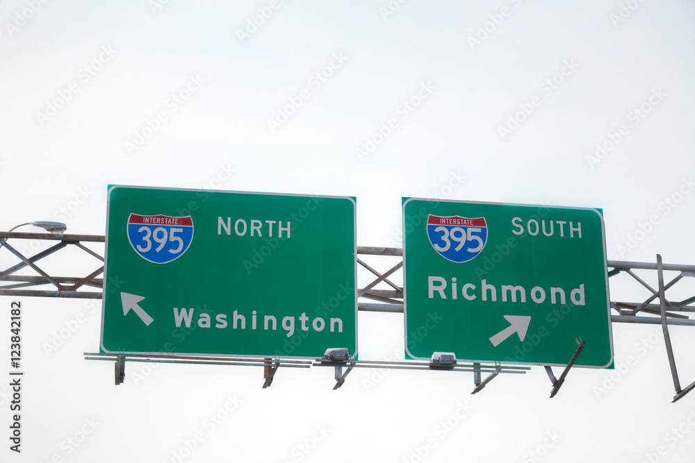 Directions to Washington, DC and Richmond sign