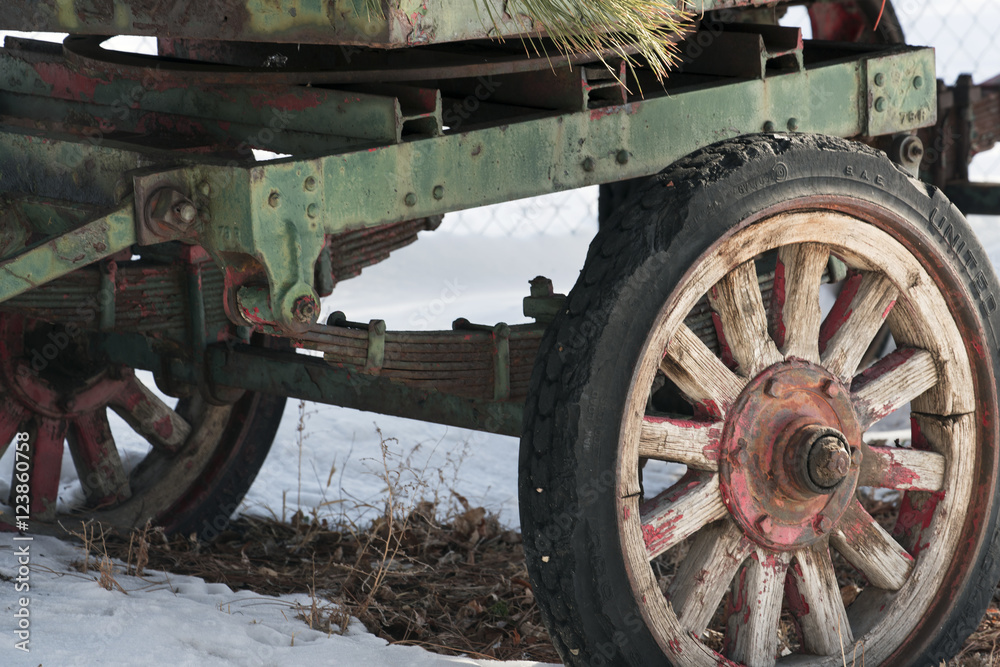 Fototapeta premium Rustic Wagon Wheels