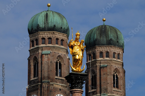 Frauenkirche vom Marienplatz in Muenchen