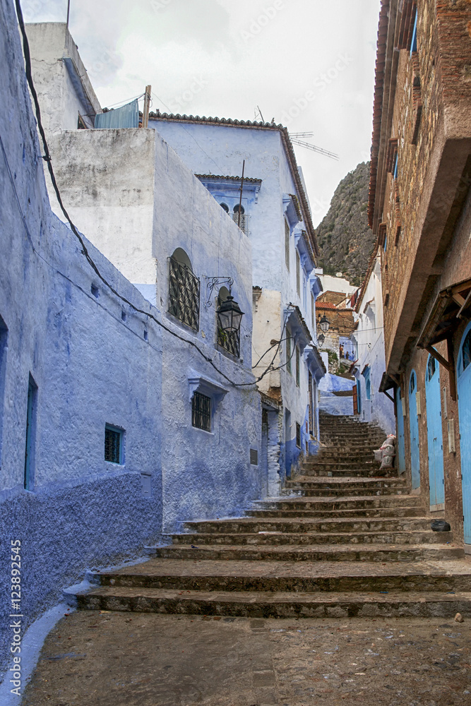 hermosas calles azules de la ciudad de Chefchaouen en Marruecos