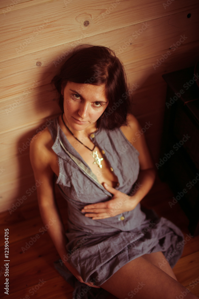 Fototapeta premium Pretty girl on the floor