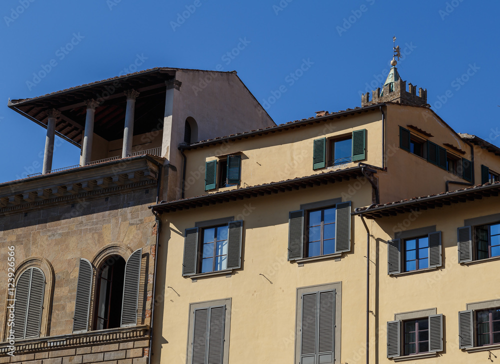 Obraz premium Facades of Florence, a fragment of the walls and windows with the characteristic finish