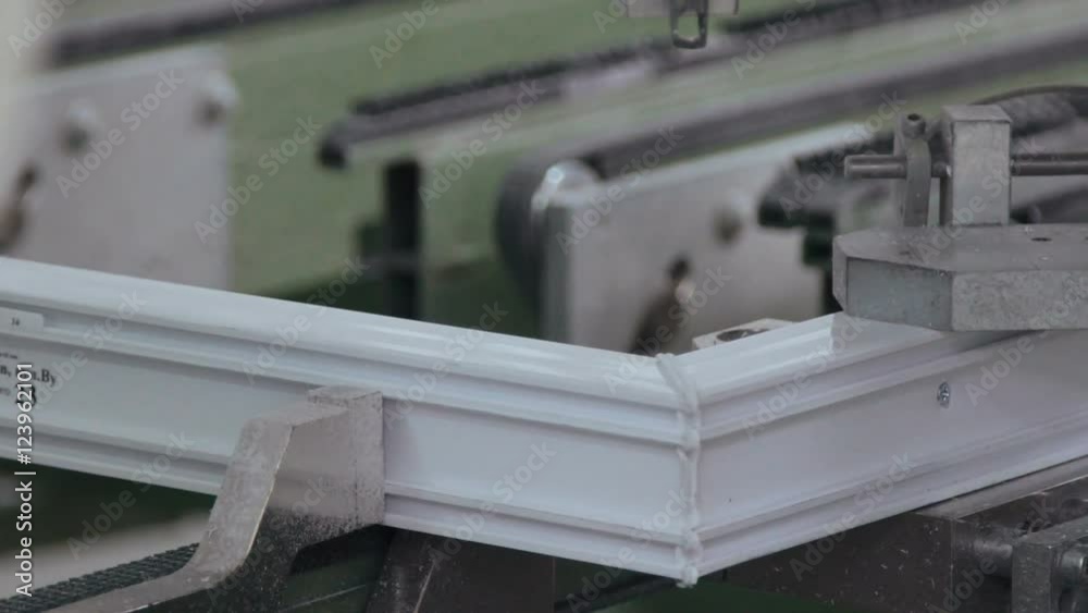 Working in manufacturing of windows and insulating glass Working in manufacturing of windows and insulating glass