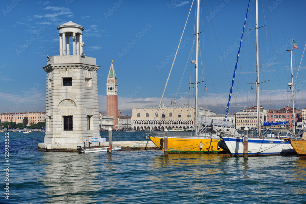 Blick von San Giorgio Maggiore auf Venedig