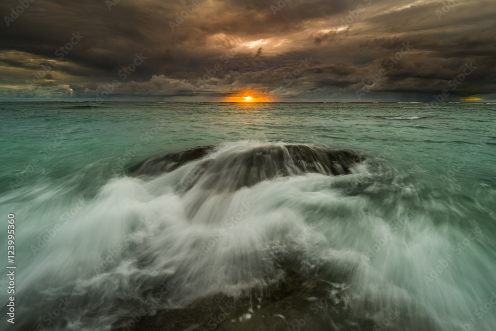 Fototapeta premium beautiful landscape of sunrise and sunset