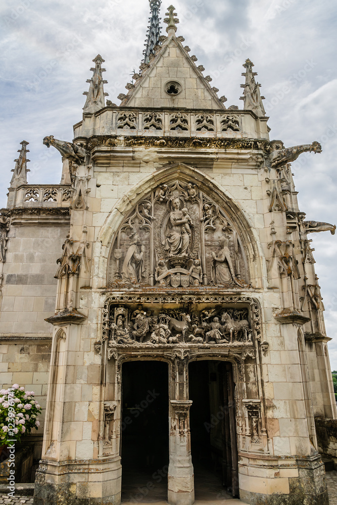 Amboise chapel with Leonardo da Vinci tomb. France.