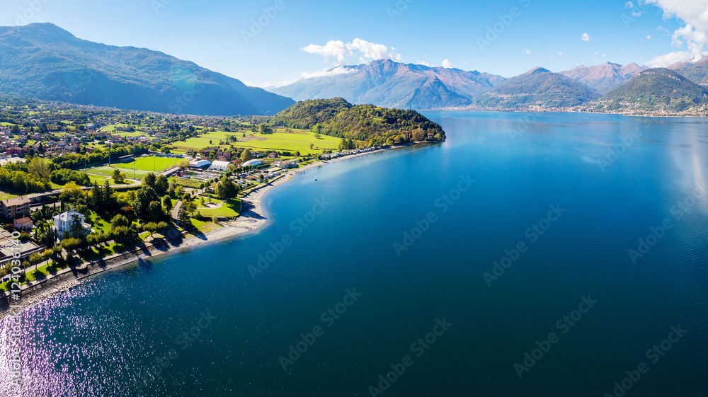 Fototapeta premium Colico - Lago di Como (IT) - Panoramica aerea verso sud