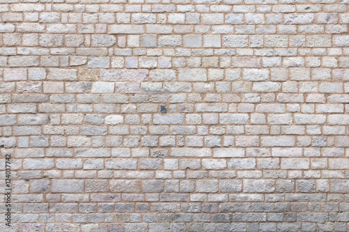 graue Wand aus Zigelsteinen gemauert