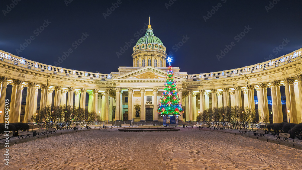 Obraz premium Christmas St. Petersburg. Kazan Cathedral