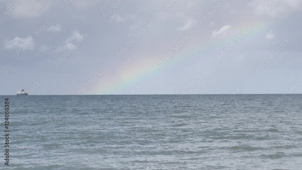 arc en ciel sur la mer arc en ciel sur la mer