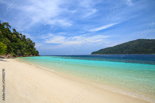 Beautiful tropical island beach - Koh Adang, Satun Thailand © Bluesky60