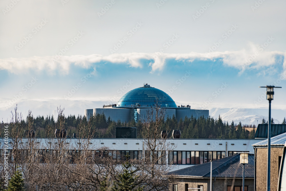 Obraz premium panoramic view with Perlan building in reykjavik at wintertime, iceland