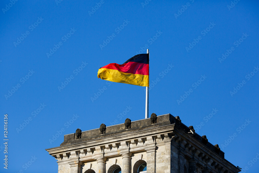 Fototapeta premium German flag in front of the Reichstag
