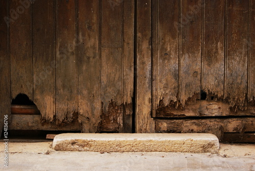 aold wooden door
