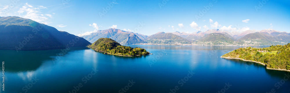 Penisola e baia di Piona - Lago di Como (IT) - Vista aerea verso sud 