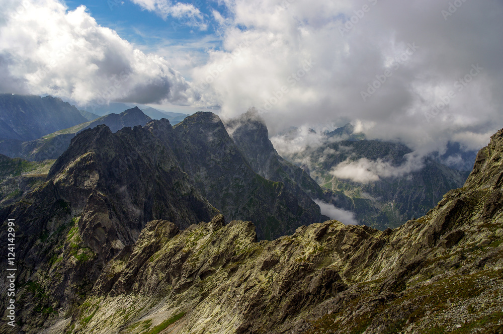 Beautiful scenery of the great mountain peaks.