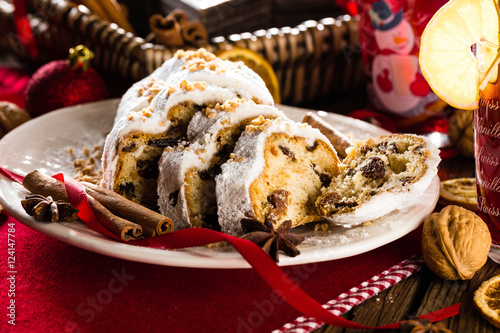 Glühwein und Weihnachts stollen  photo