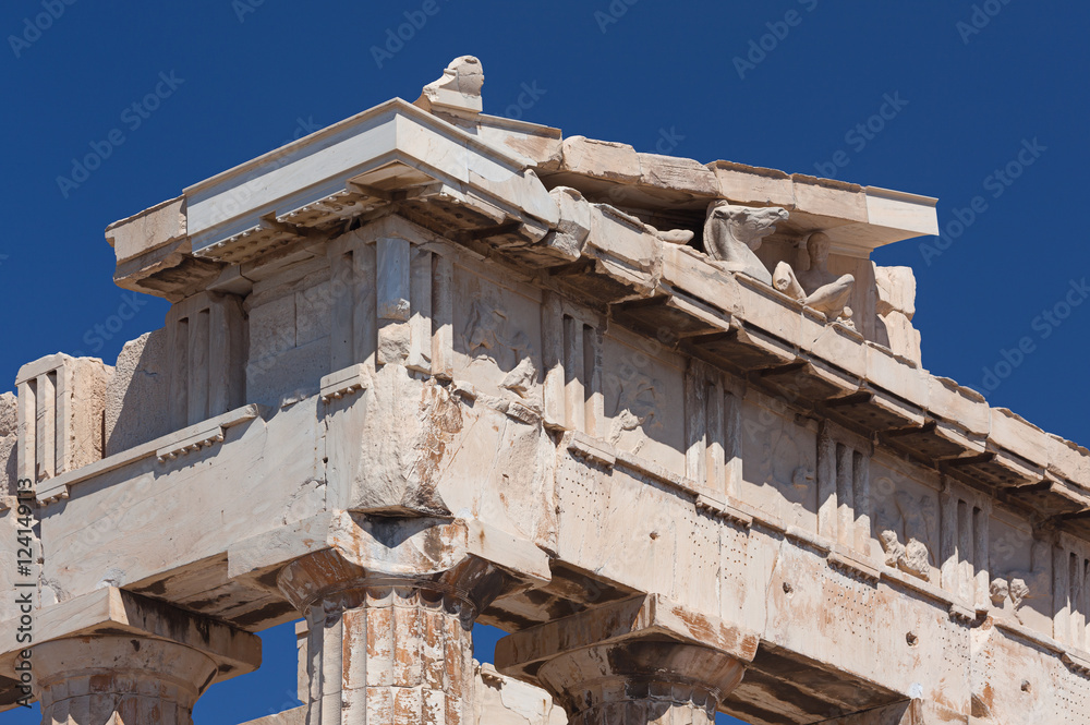 Parthenon Corner