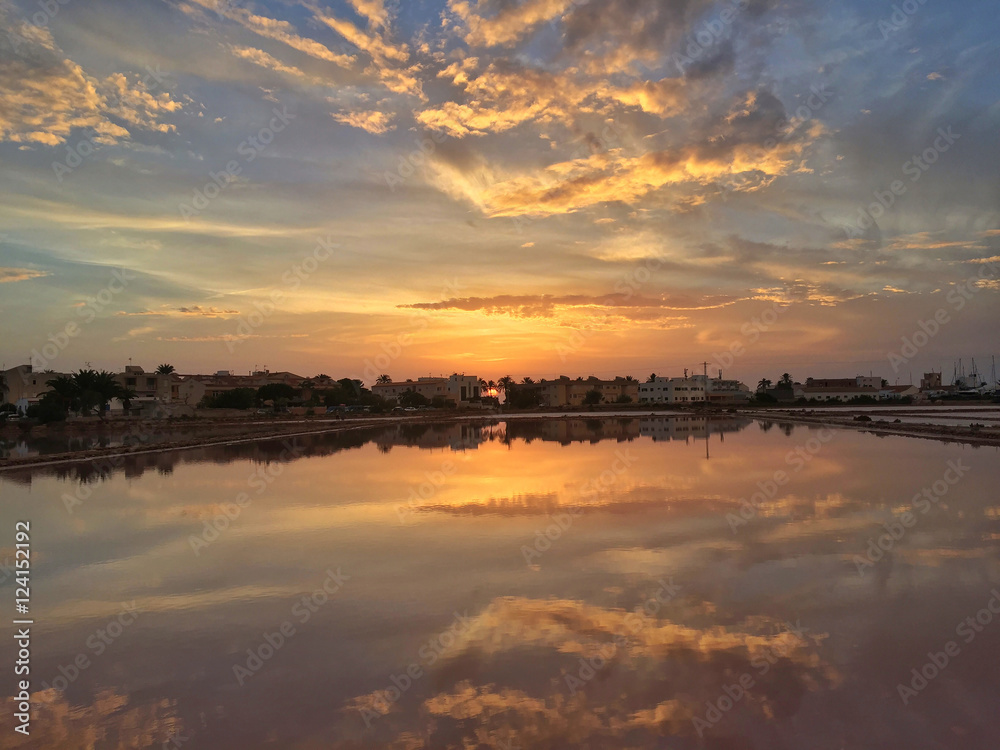 Fototapeta premium atardecer en la savina