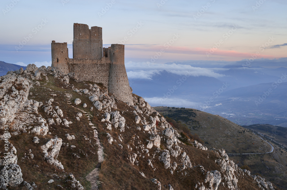 Castello di Rocca Calascio al tramonto