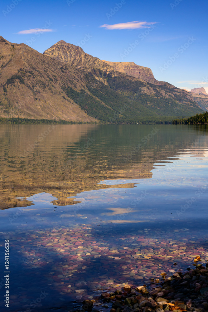 Fototapeta premium View of Lake McDonald in Montana
