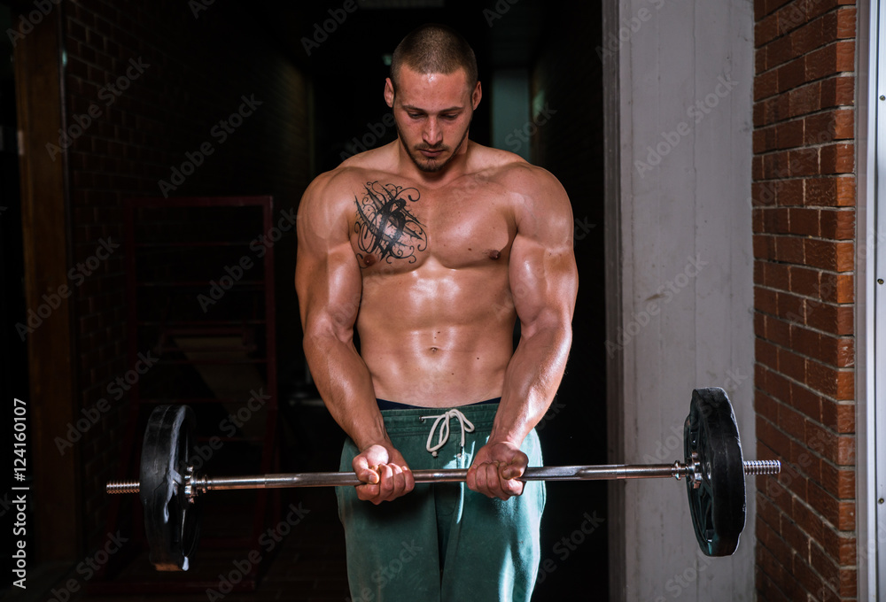 Bodybuilder training Bodybuilder training