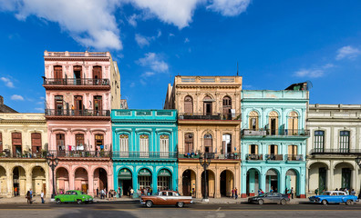 Keuken achterwand Havana Sfeervolle straat in La Habana  © ThierryDehove