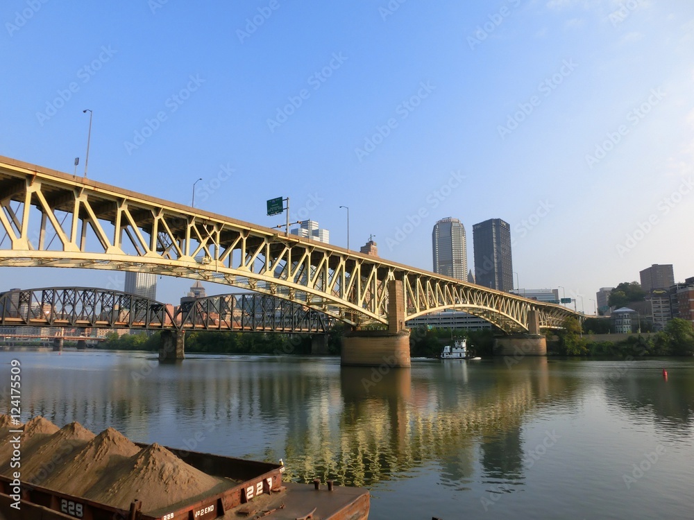 Bridge spanning river in Pittsburgh, Pennsylvania Bridge spanning river in Pittsburgh, Pennsylvania