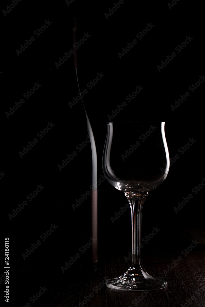 Glas plus Wein Glas plus Wein
