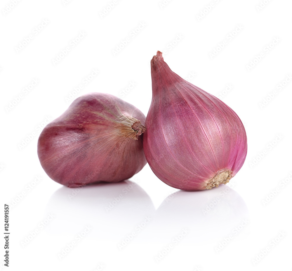 Fototapeta premium ripe onions isolated on a white background