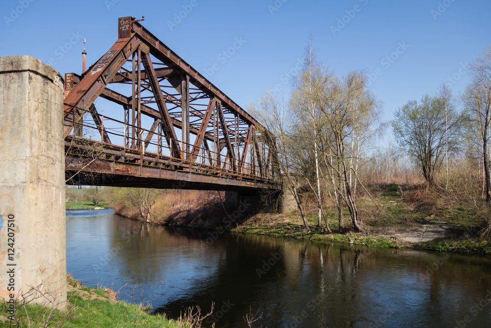 Fototapeta premium Alte Eisenbahnbrücke Zwickau