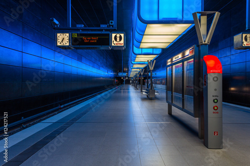 U-Bahnhof Hafencity Universität photo