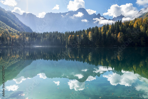 Fototapeta Naklejka Na Ścianę i Meble -  Beautiful mountain lake in autumn, laghi di fusine, italy