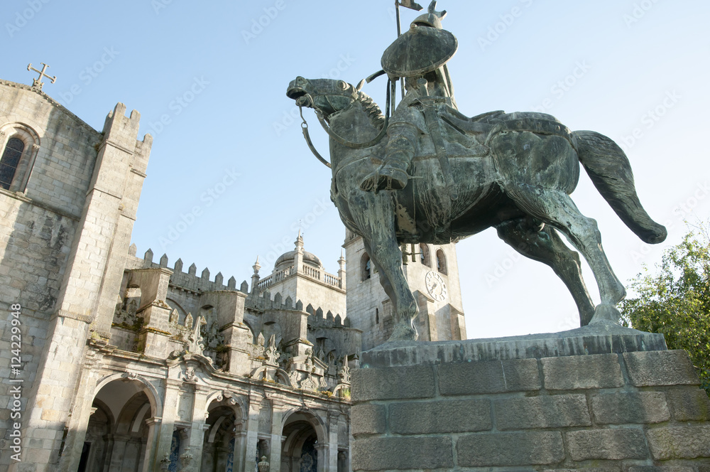Vimara Peres Statue - Porto - Portugal