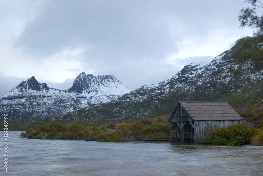 Fotografie cradle mountain and boatshed