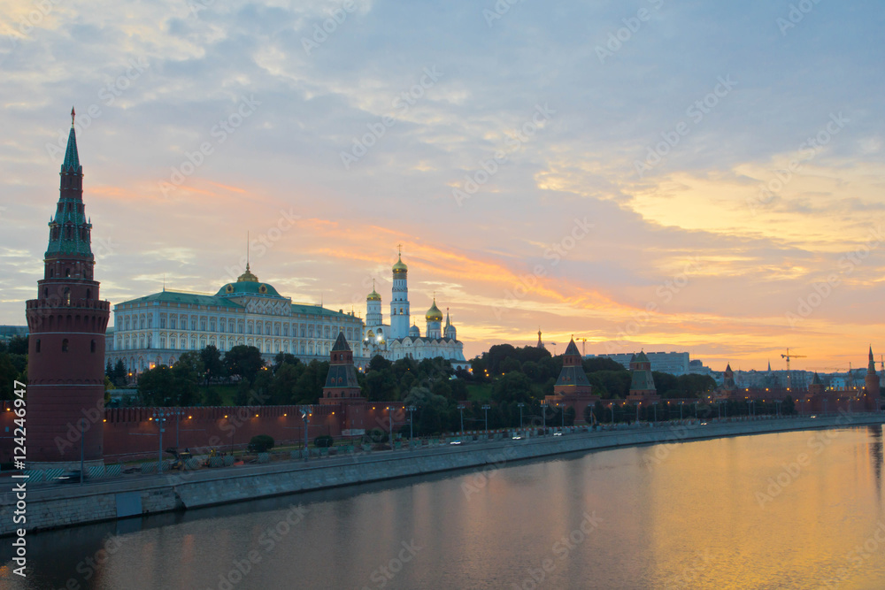 Kremlin across the river at sunrise