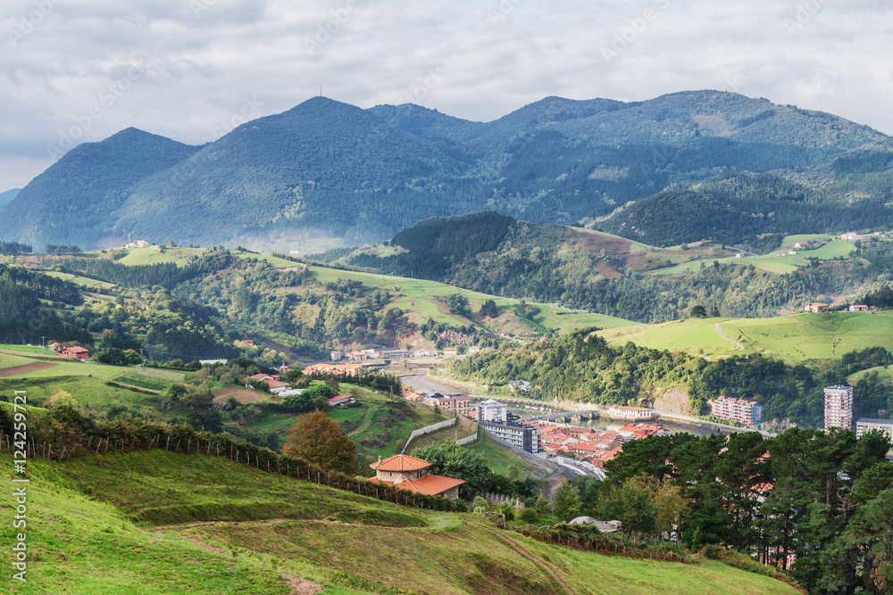 Obraz premium View of the City Zumaia, Spain