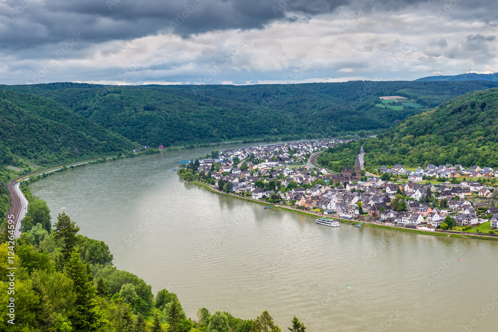 Spay at the Rhine River, Germany