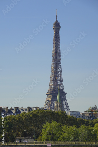 The Eiffel Tower in Paris - view from Alexandre III Bridge © 4kclips