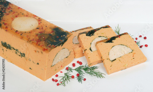 Hummerterrine aufstrich auf weiss