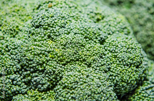 close-up image of flowering broccoli