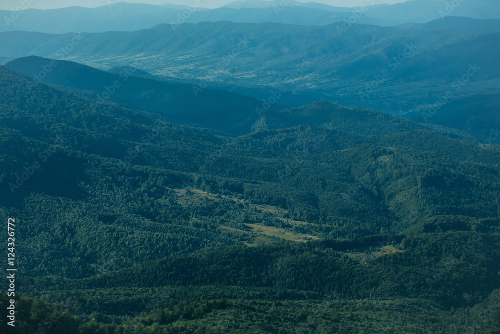 Naklejka premium Beautiful mountain peaks