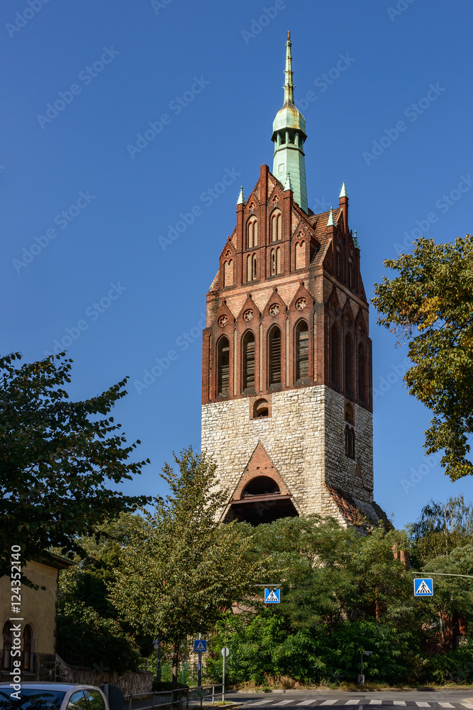 Neubrandenburg ärztehaus An Der Marienkirche 2 Foto de Mahnmal gegen den Krieg: Der Turm der Berliner Bethanienkirche