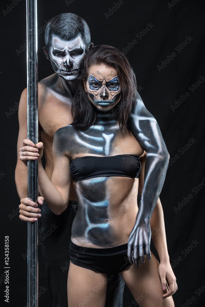 Couple of dancers with body-art 