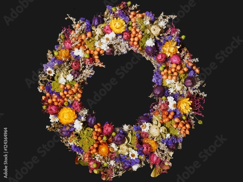 dried dry,dried,flowers,plants and cones ornamental garland
