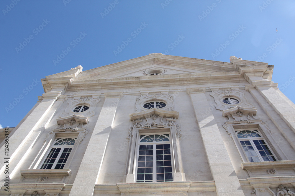 Lisbonne, contre ^plongée de l'hotel de ville