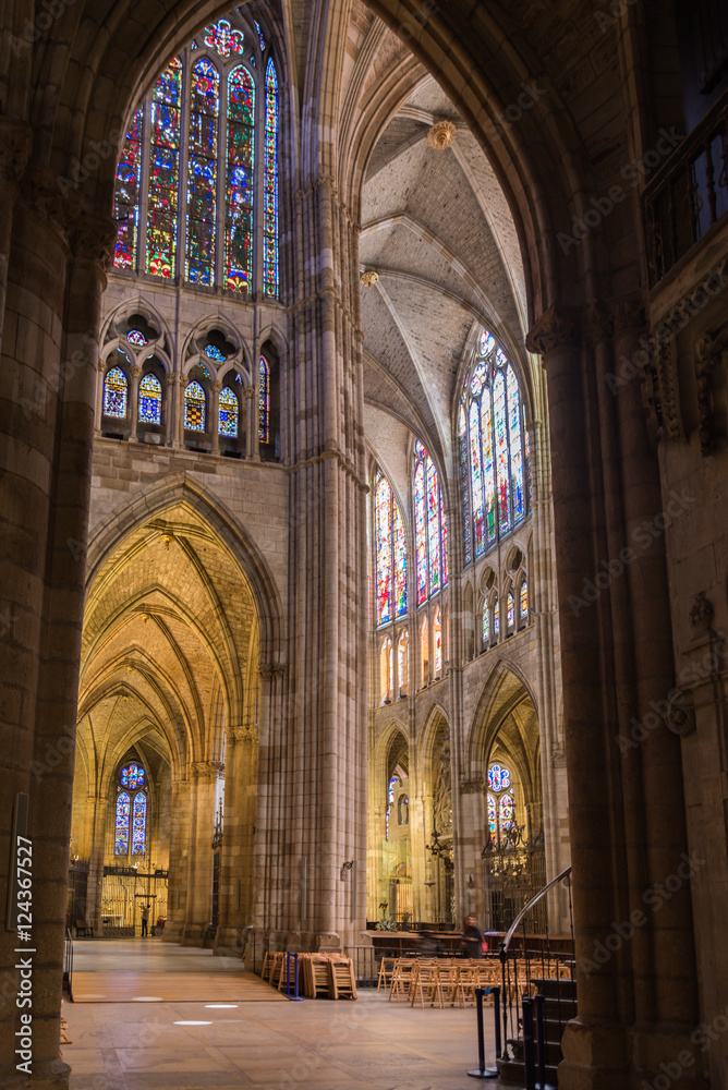 Interior de Santa Maria de León Cathedral, España