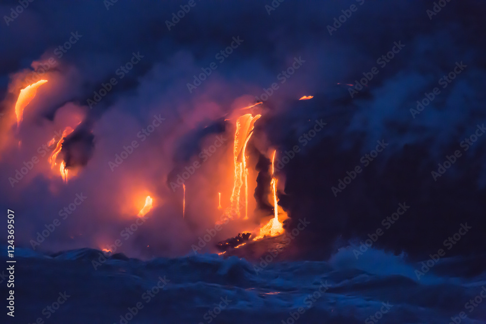 Lava vom Kilauea trifft aufs Meer auf Hawaii
