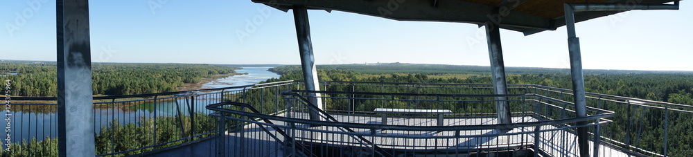 Landschaft / Panorama Aufnahme einer Landschaft mit Wasser