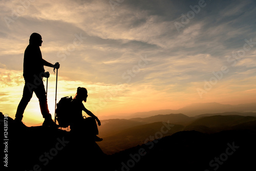 zirvedeki dağcılar © emerald_media